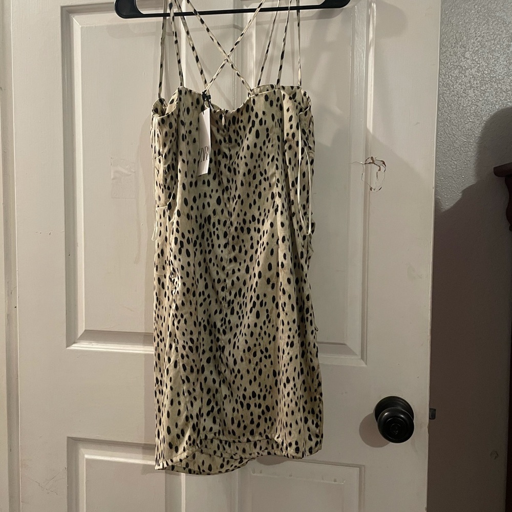 Zara dress - Picture 3 of 4